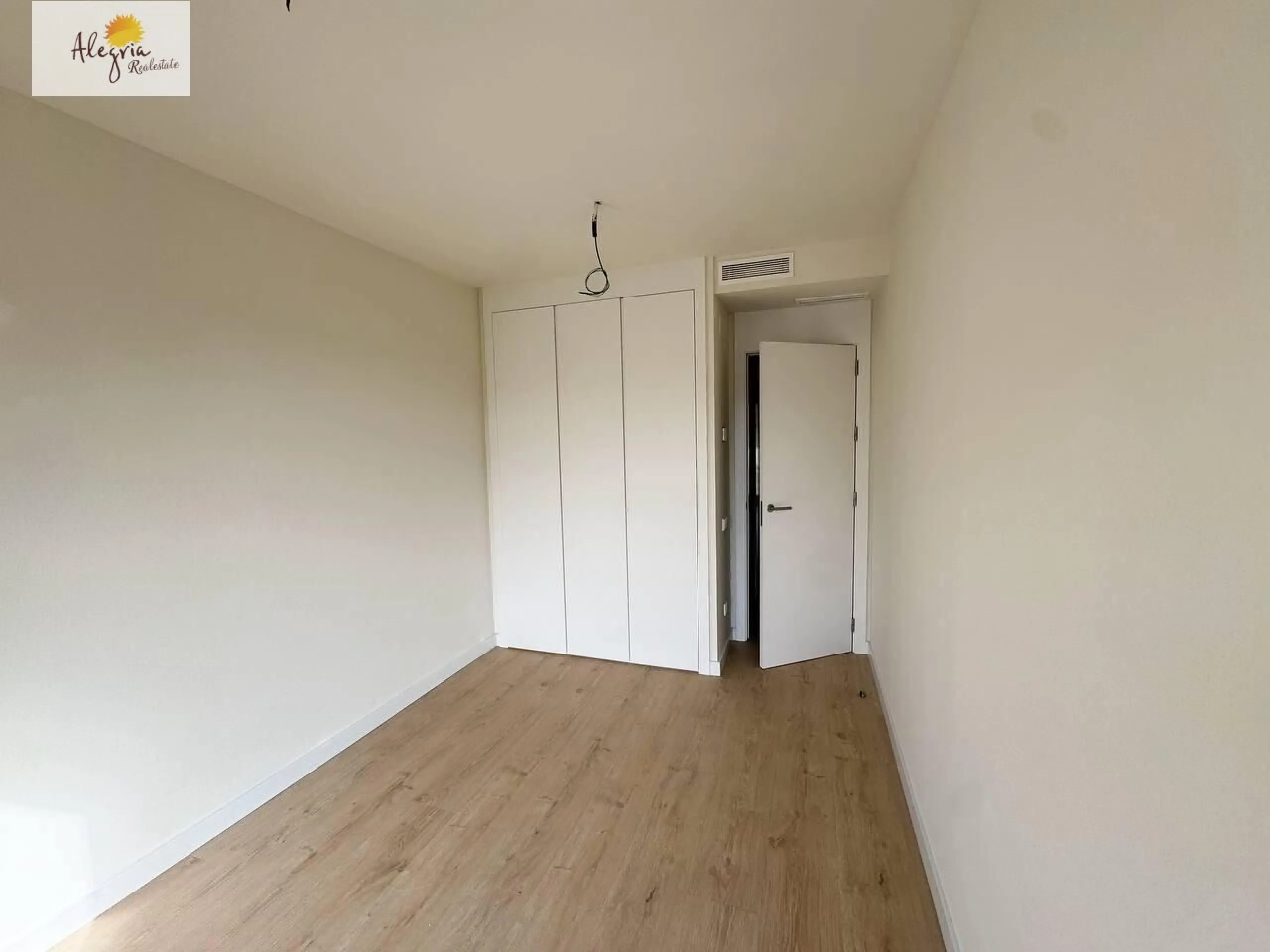 🏡 Таунхаус в аренду | Godella, урбанизация Campolivar
