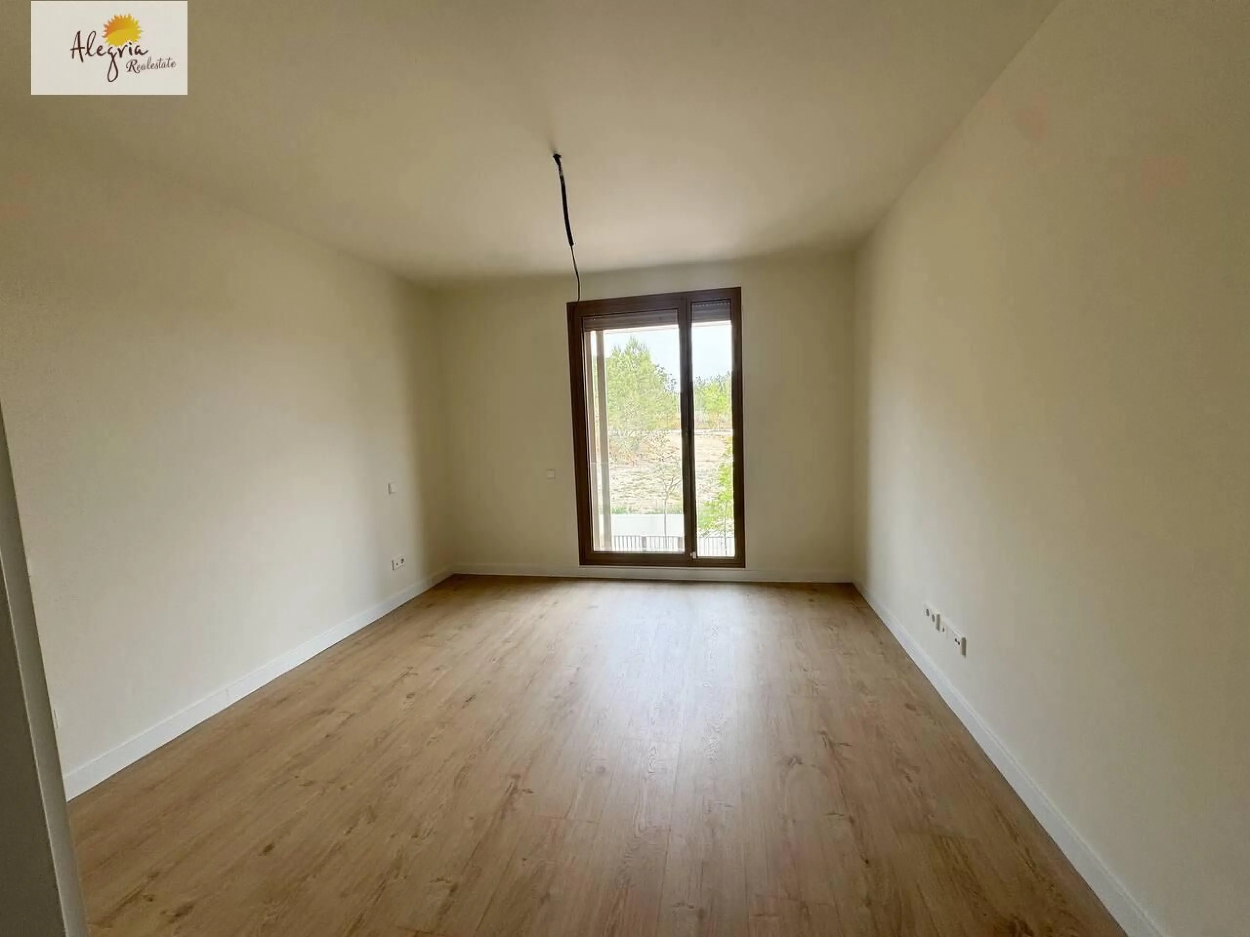 🏡 Таунхаус в аренду | Godella, урбанизация Campolivar