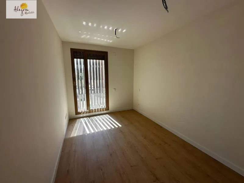🏡 Таунхаус в аренду | Godella, урбанизация Campolivar