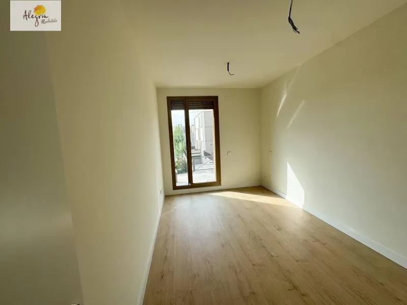 🏡 Таунхаус в аренду | Godella, урбанизация Campolivar