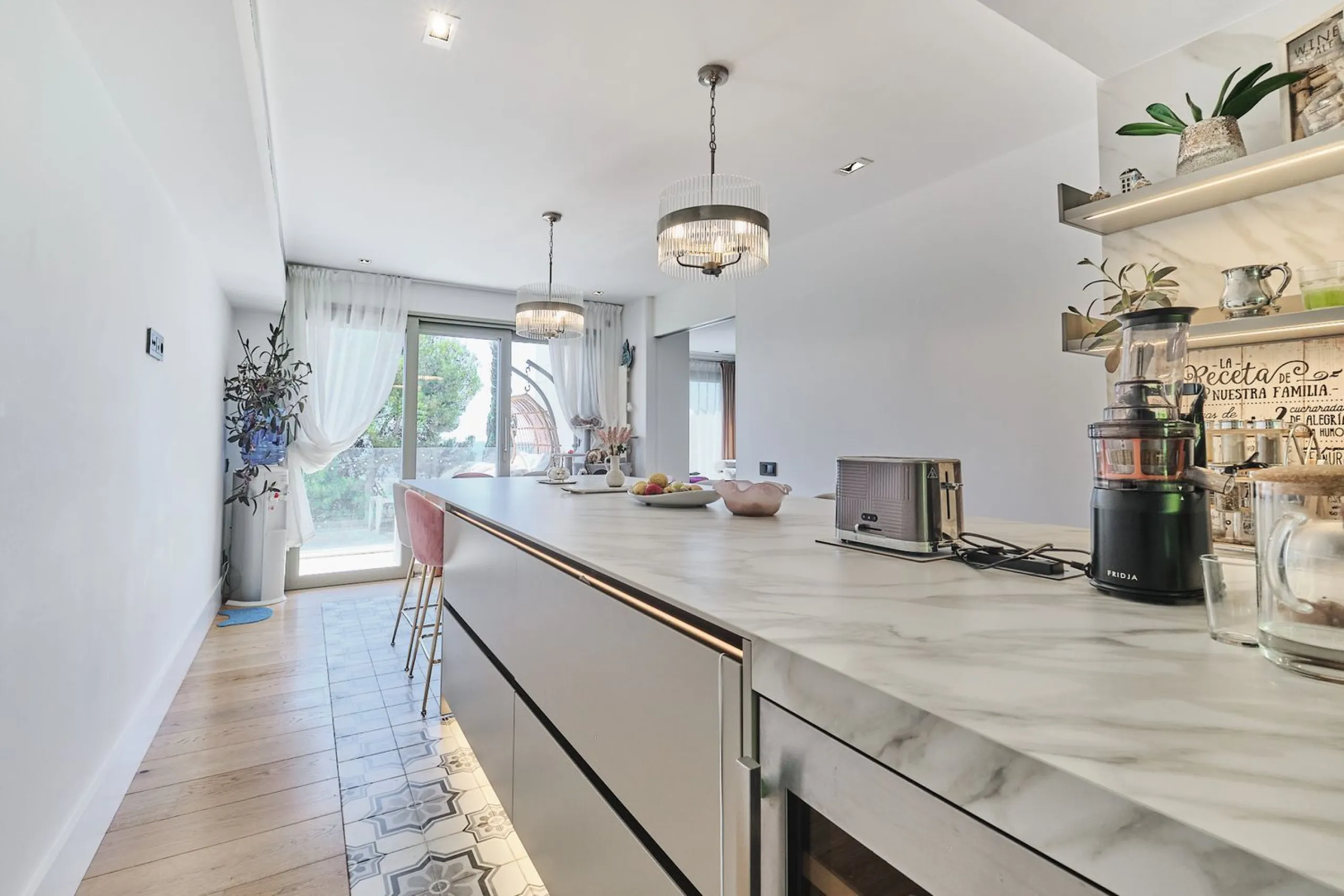 Luxury Villa with Terraces and Pool in Sarria, Barcelona