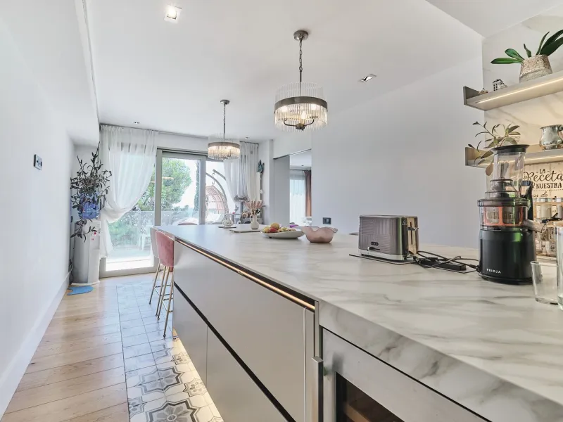 Luxury Villa with Terraces and Pool in Sarria, Barcelona