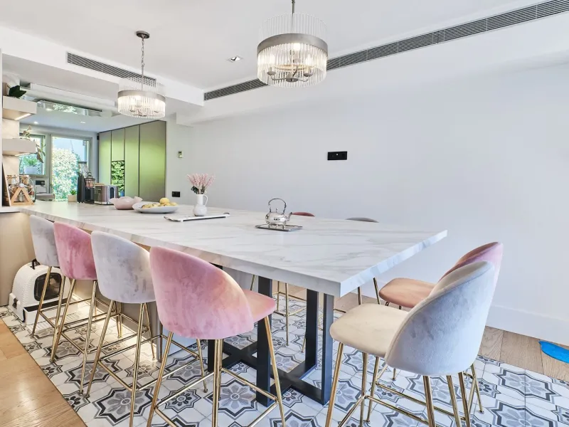 Luxury Villa with Terraces and Pool in Sarria, Barcelona