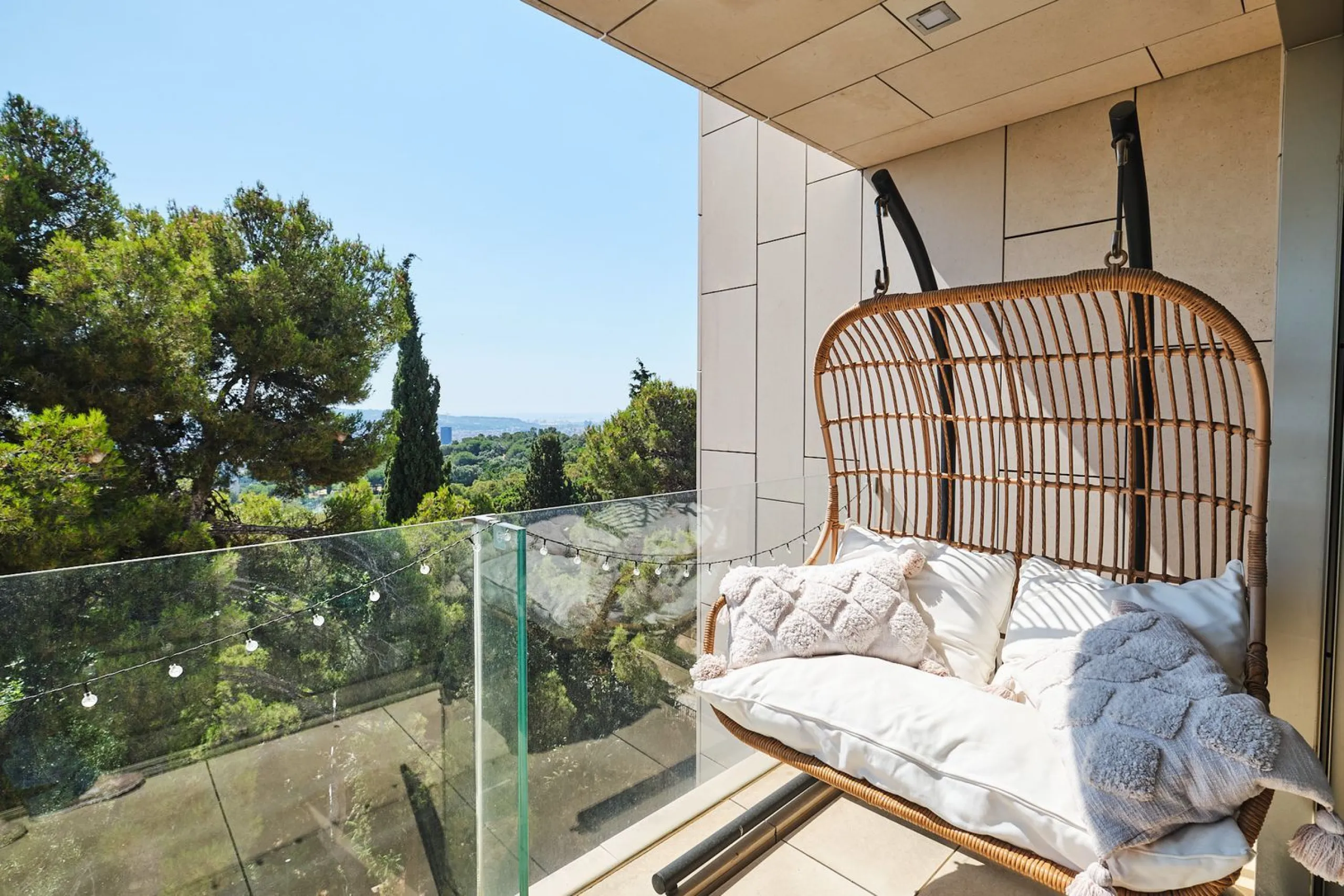 Luxury Villa with Terraces and Pool in Sarria, Barcelona