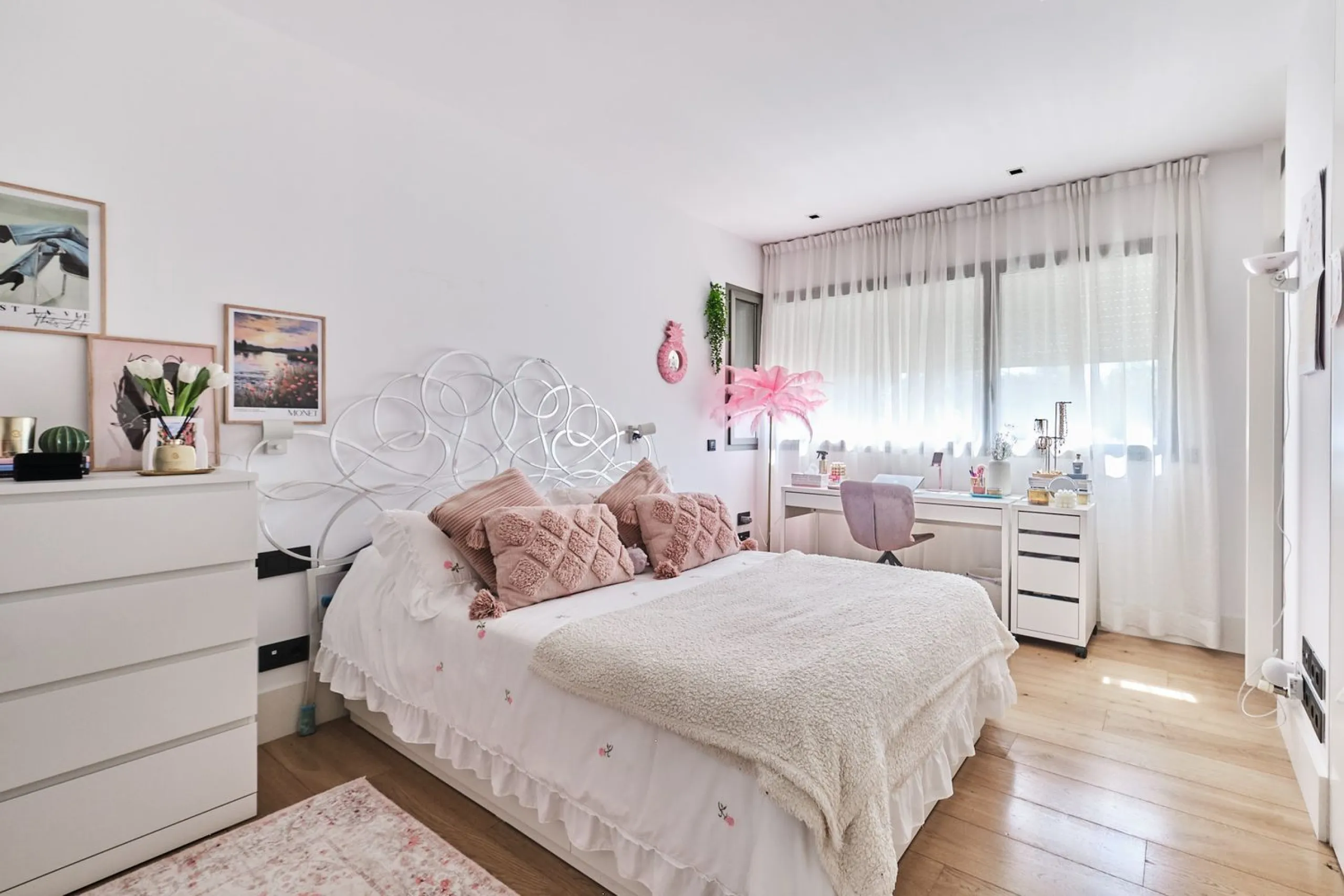 Luxury Villa with Terraces and Pool in Sarria, Barcelona