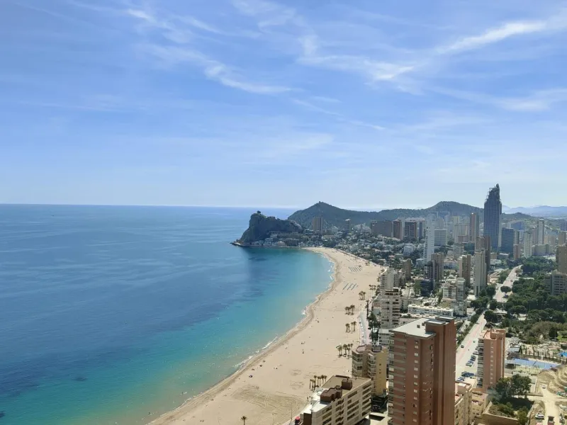 🌅✨ Роскошный пентхаус с солярием и панорамным видом на море 360º – Бенидорм Поньенте ✨🌅
