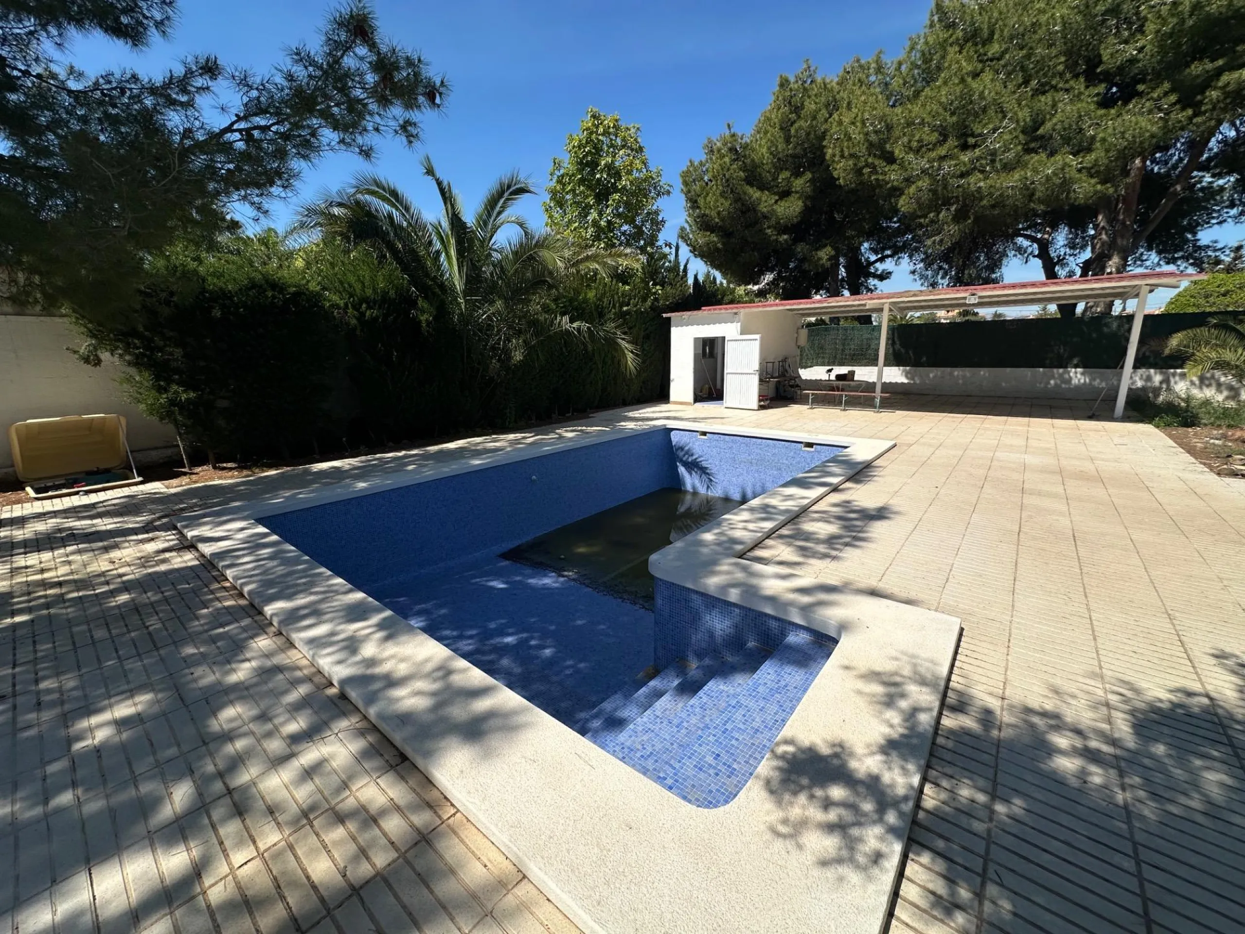 Impresionante Villa Nueva en Los Girasoles - ¡Tu Paraíso Espera por Ti!