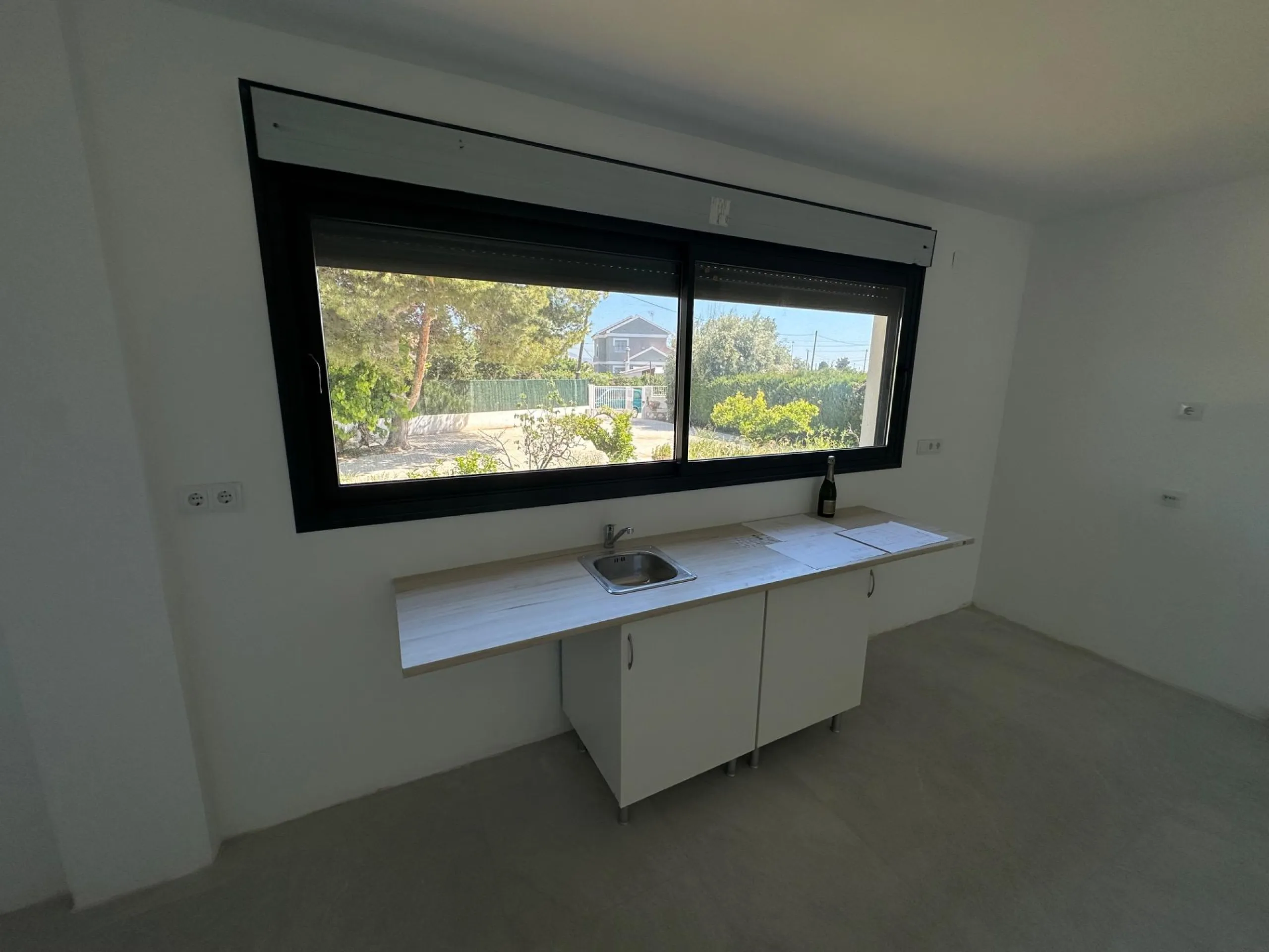 Impresionante Villa Nueva en Los Girasoles - ¡Tu Paraíso Espera por Ti!