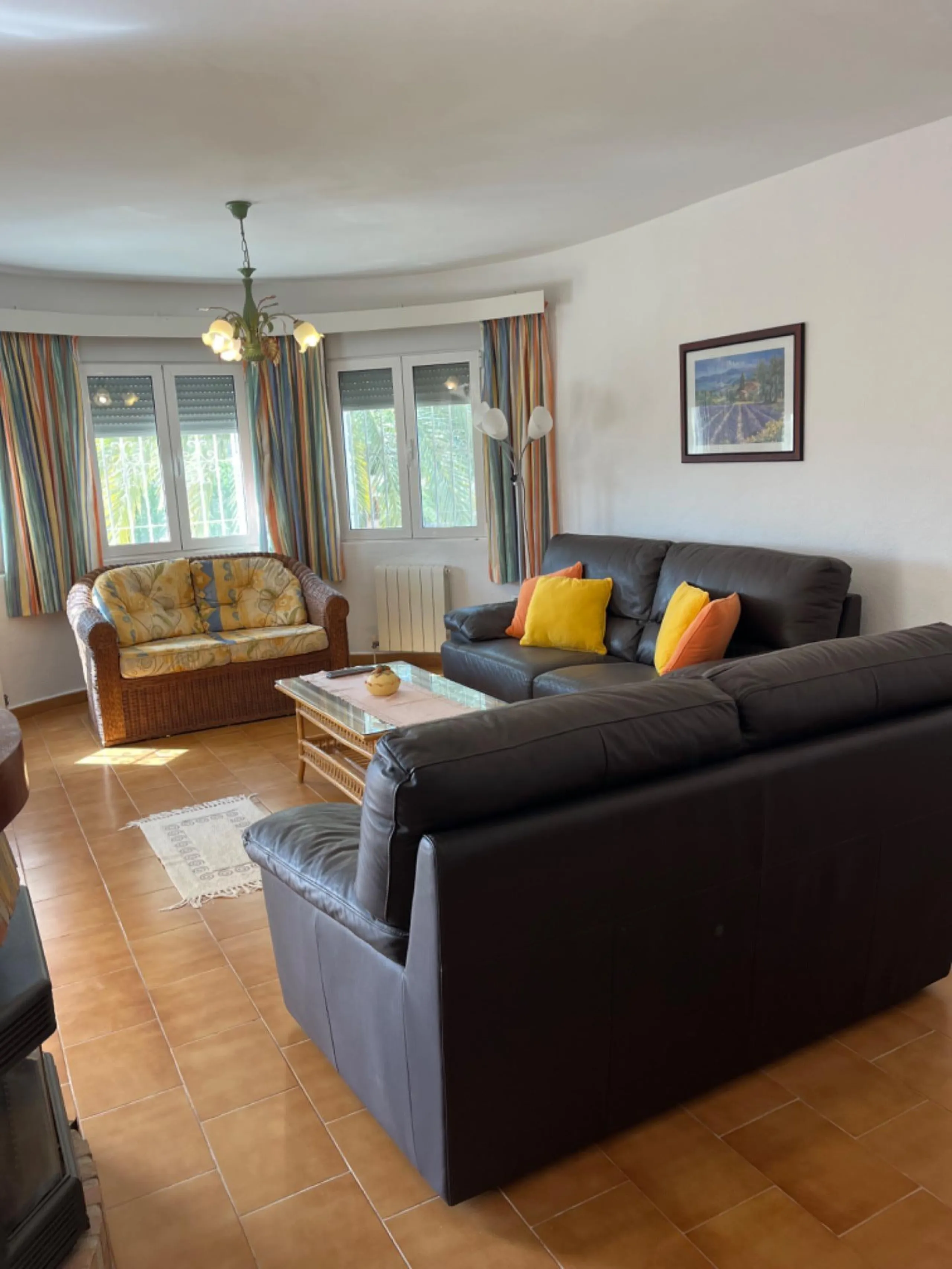 Villa con vistas al mar, piscina privada y apartamento independiente en Benissa
