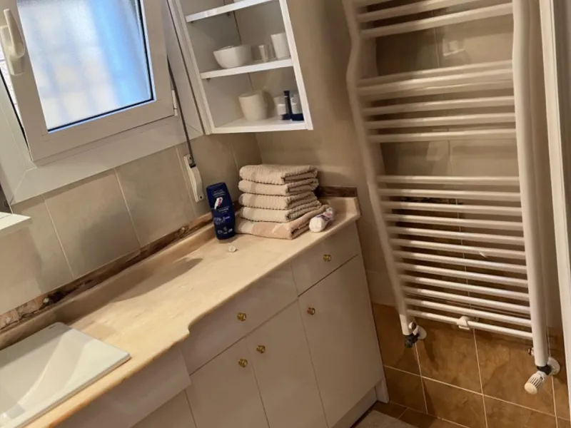 Villa con vistas al mar, piscina privada y apartamento independiente en Benissa