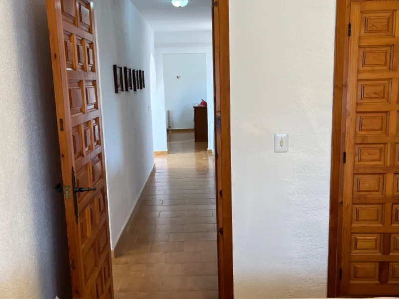 Villa con vistas al mar, piscina privada y apartamento independiente en Benissa