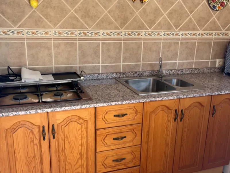 Villa con vistas al mar, piscina privada y apartamento independiente en Benissa