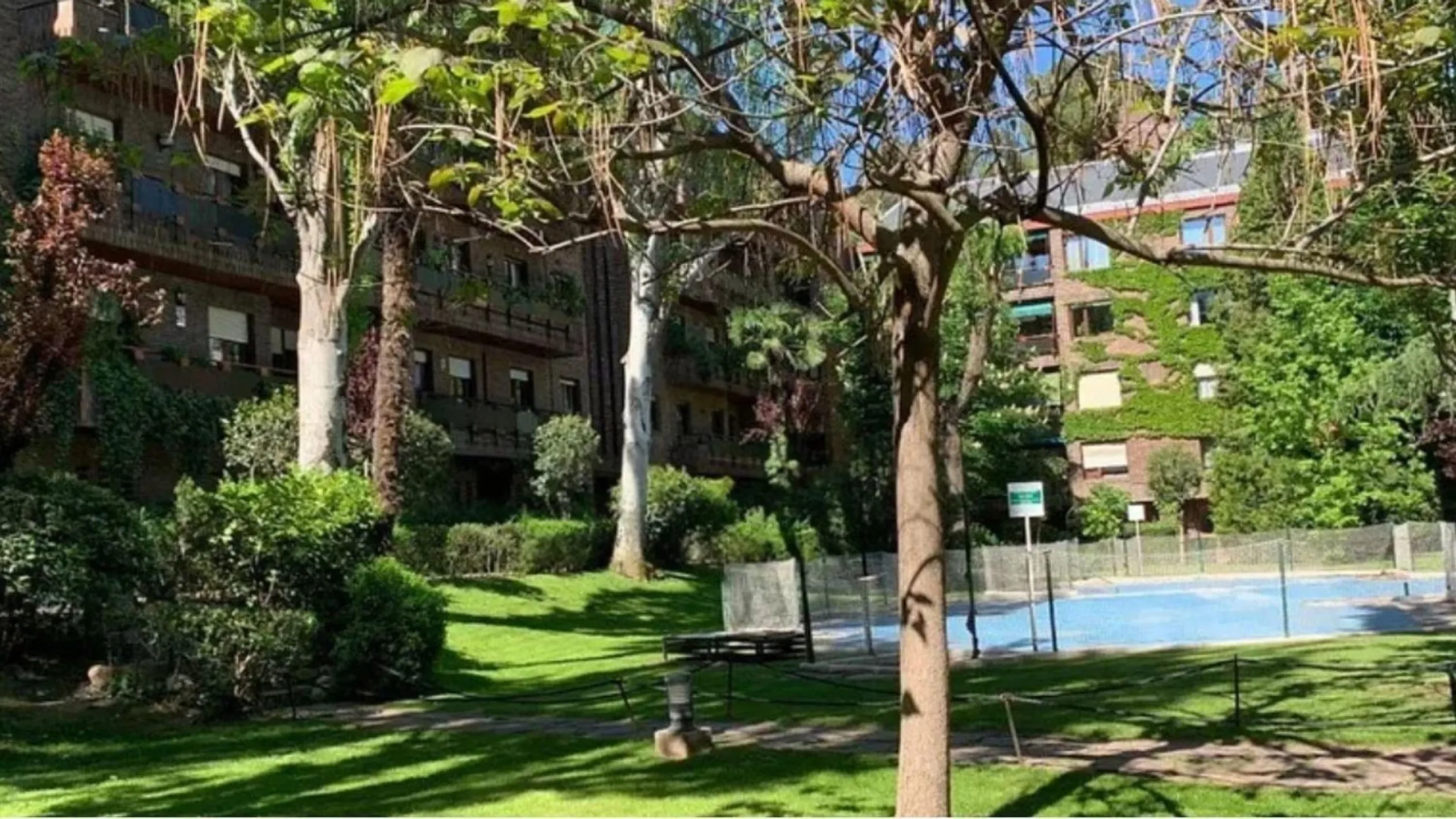 Ático dúplex de lujo con terraza y piscina privada en Sarria, Barcelona