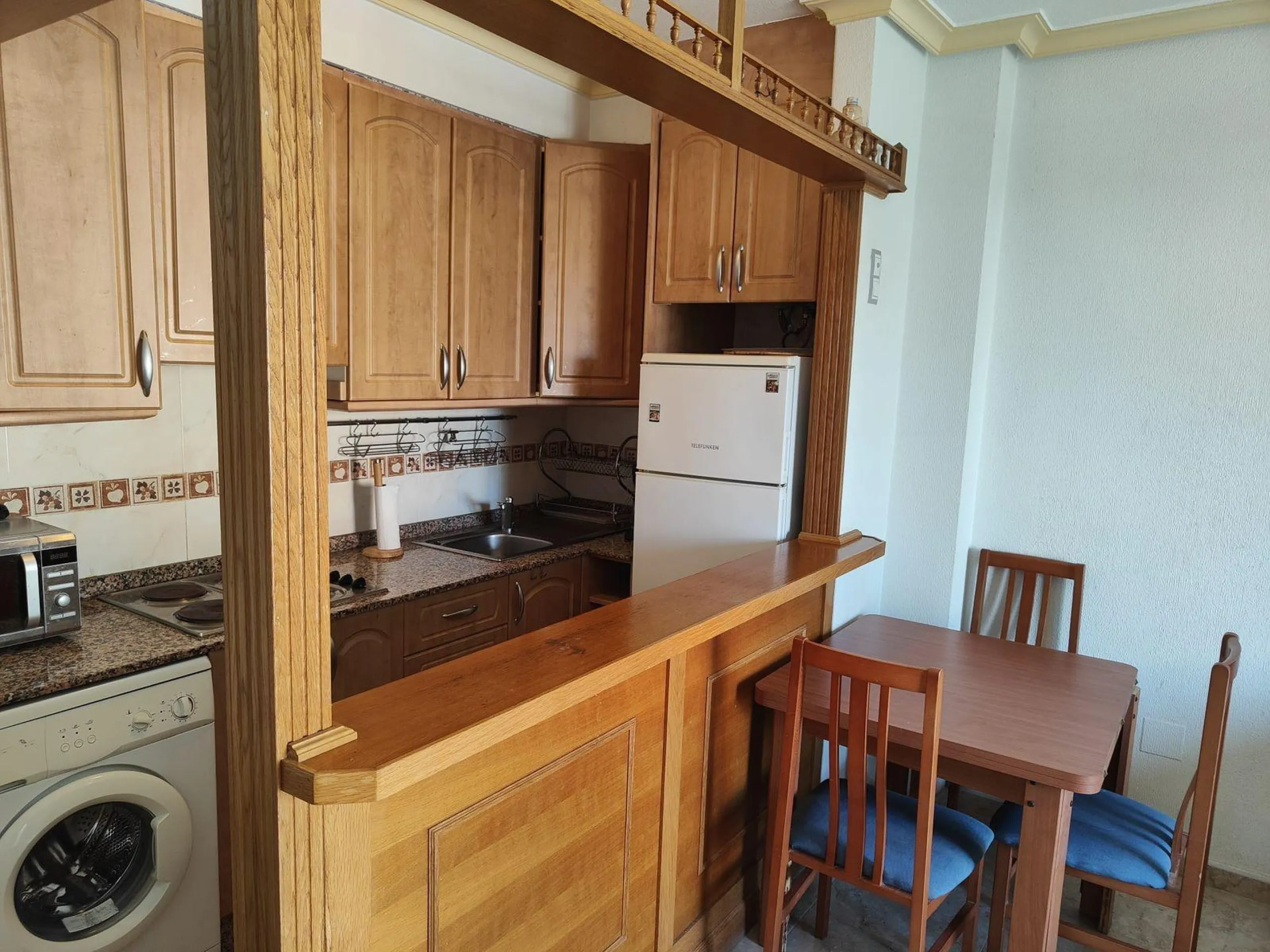 Apartamento Luminoso y Espacioso en La Mata, Torrevieja - ¡A solo 50 metros del Mar!