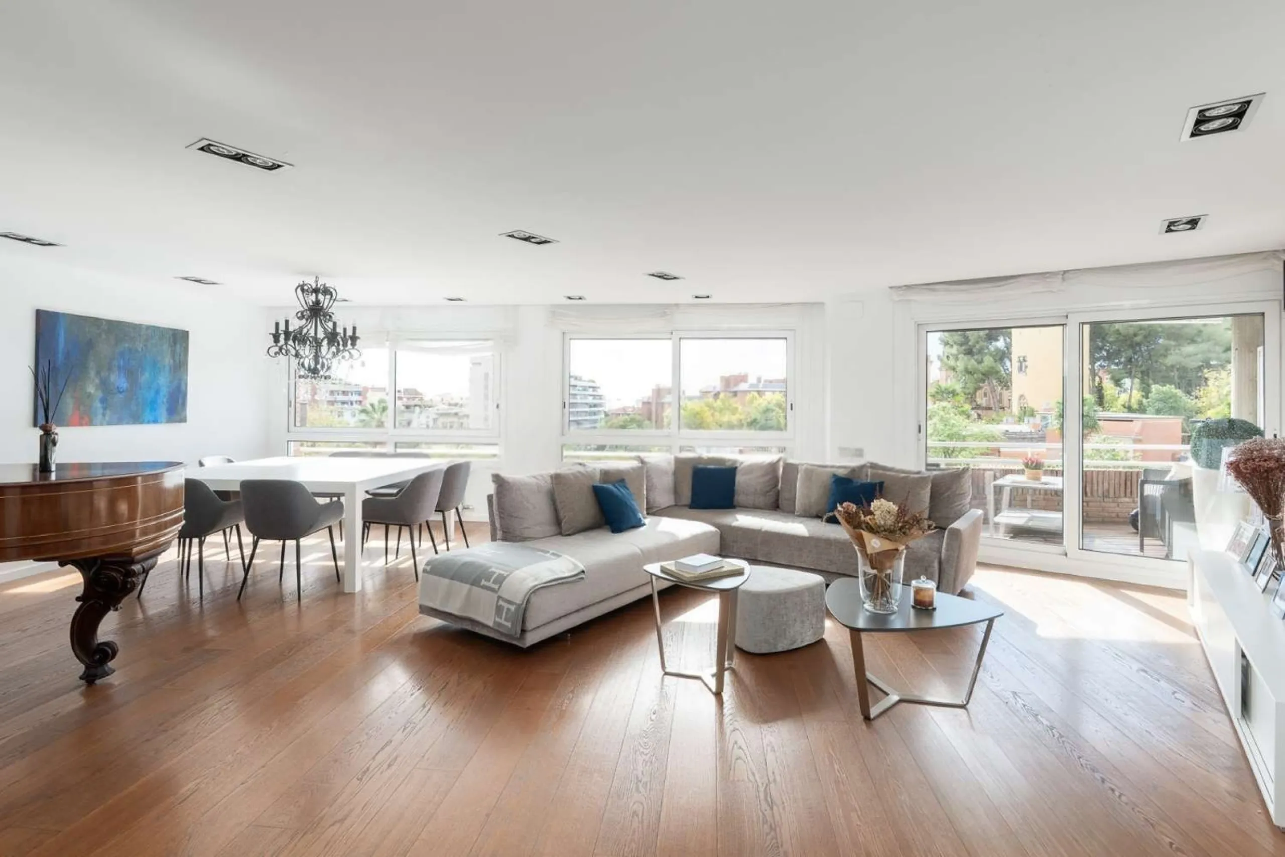 Ático dúplex con gran terraza y piscina privada en Sarria, Barcelona