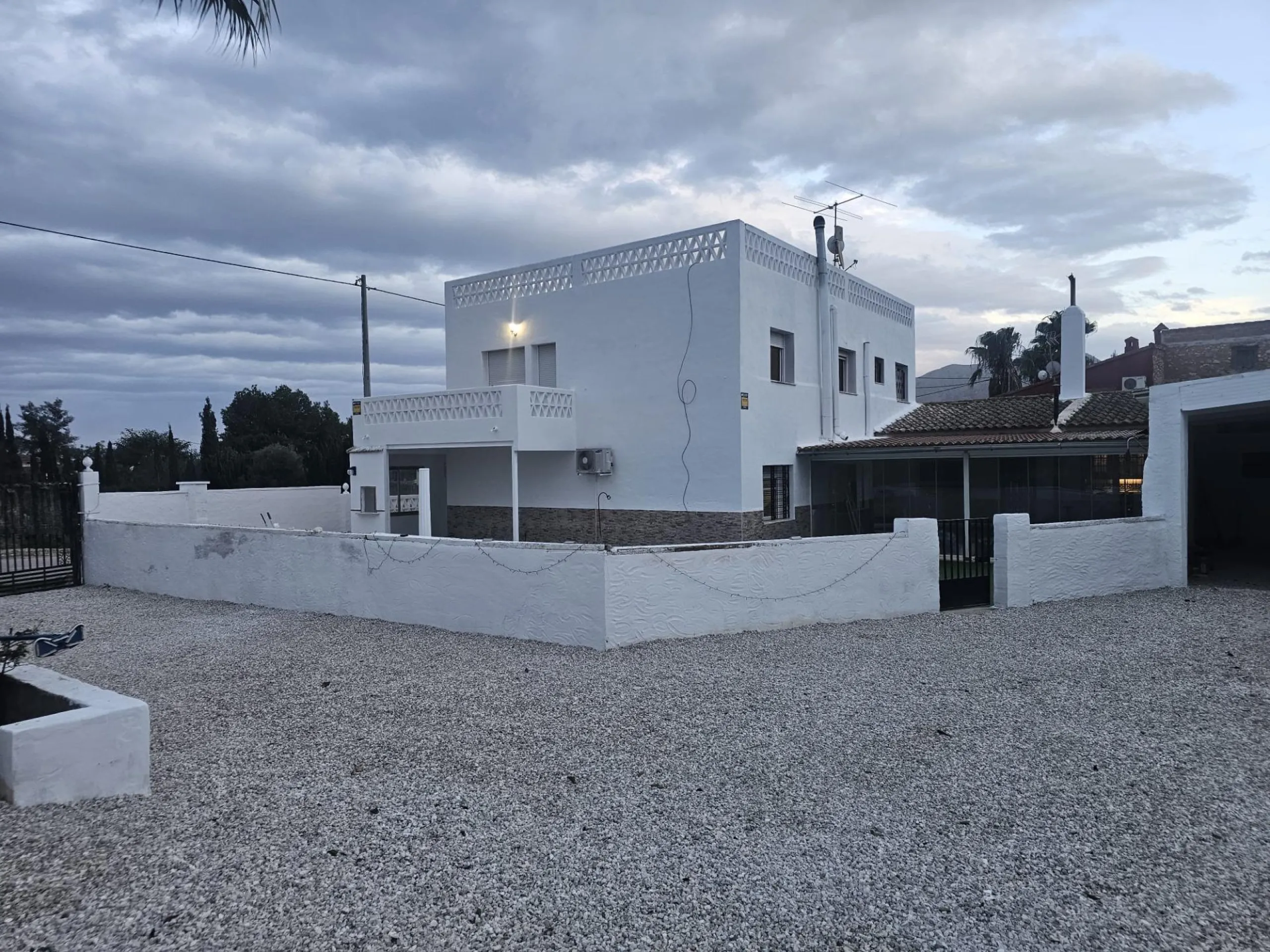 GRAN CHALET EN LOS CAMPOS DE GRANJA DE ROCAMORA, 10 HAB, 4 BAÑOS
