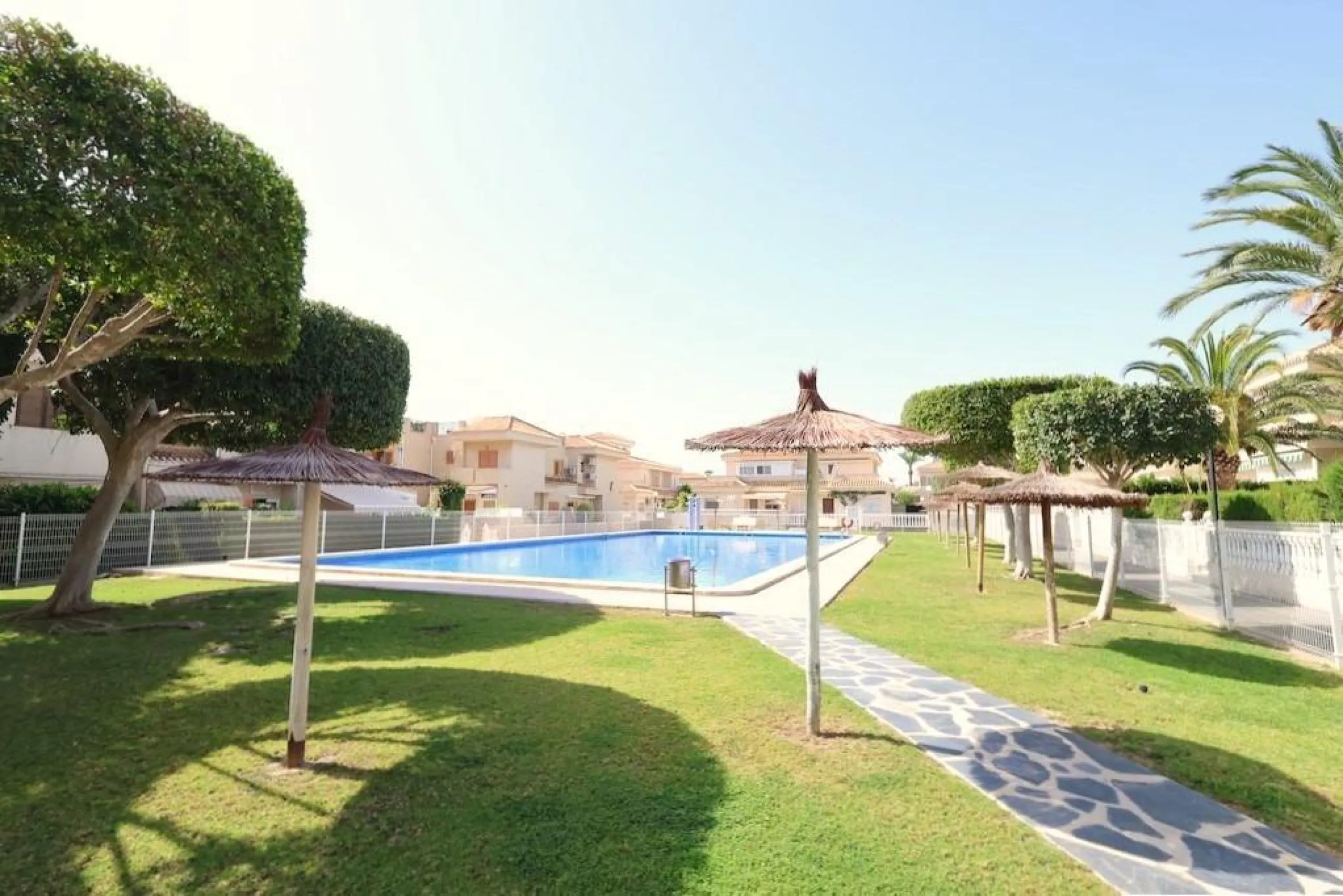 Flat 10 minutes from the sea in Playa Flamenca