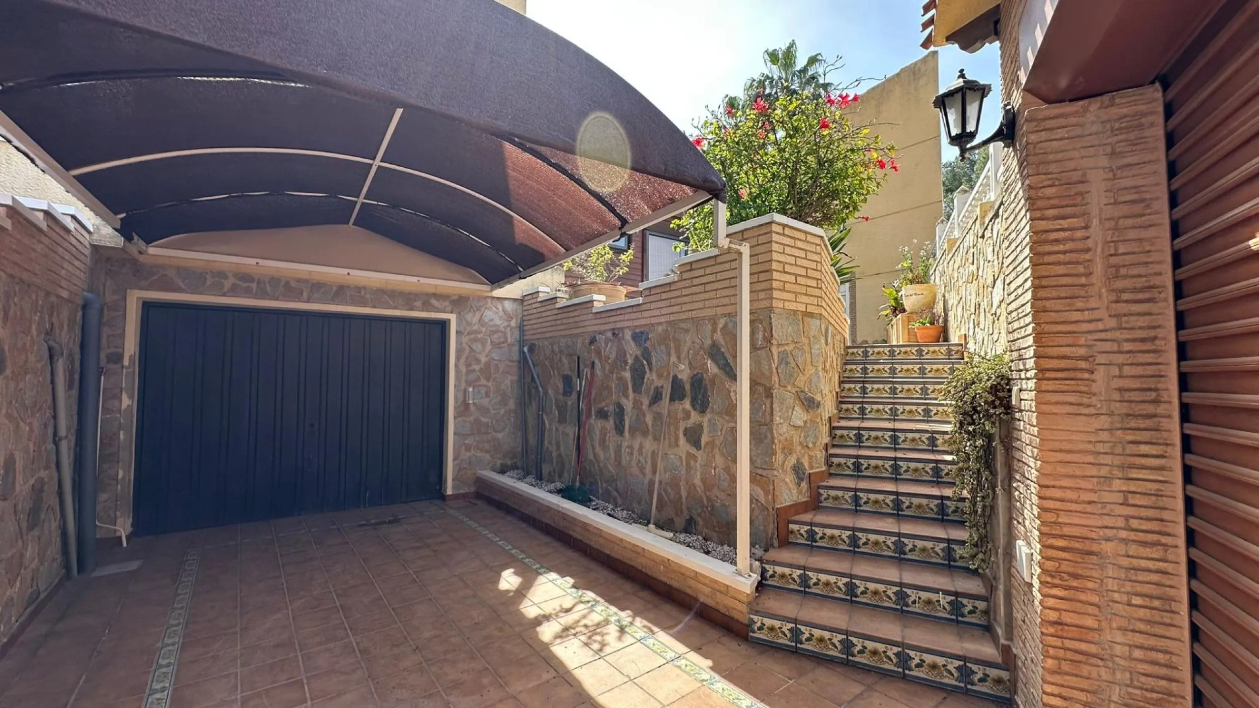 LUXURY DETACHED VILLA WITH PRIVATE POOL IN LOS BALCONES — LARGE PLOT & FULL PRIVACY