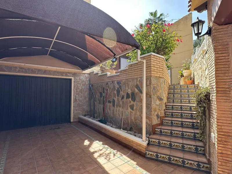 LUXURY DETACHED VILLA WITH PRIVATE POOL IN LOS BALCONES — LARGE PLOT & FULL PRIVACY