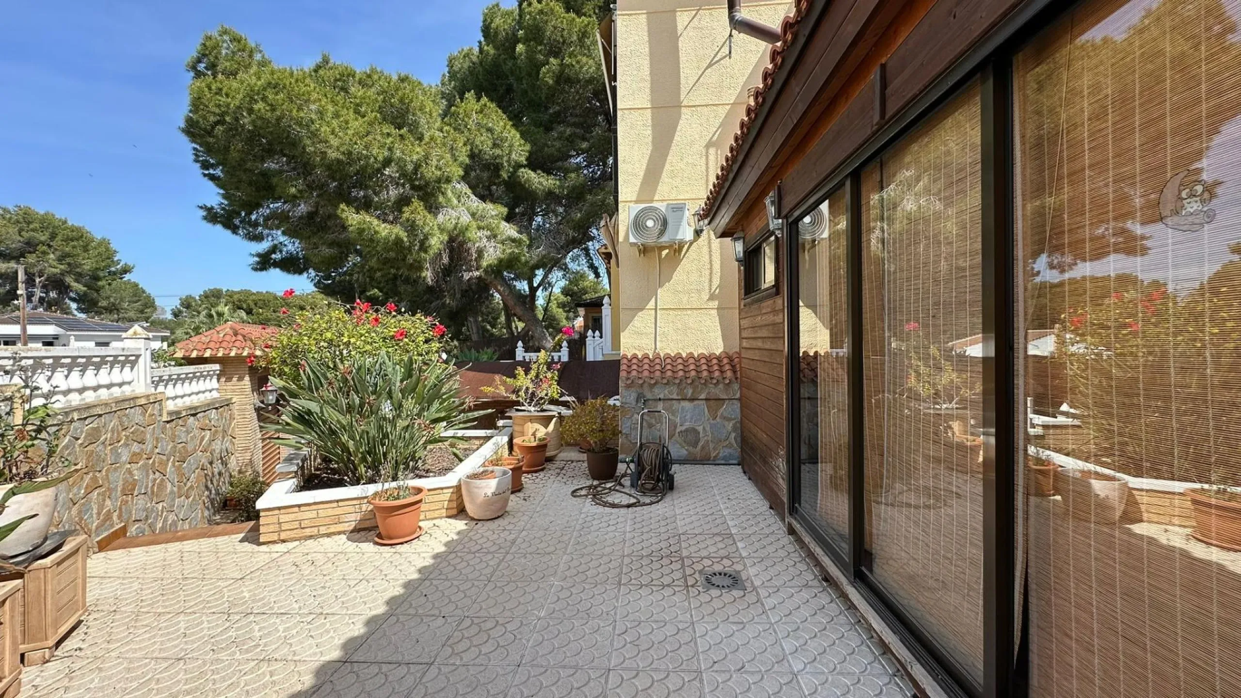 LUXURY DETACHED VILLA WITH PRIVATE POOL IN LOS BALCONES — LARGE PLOT & FULL PRIVACY