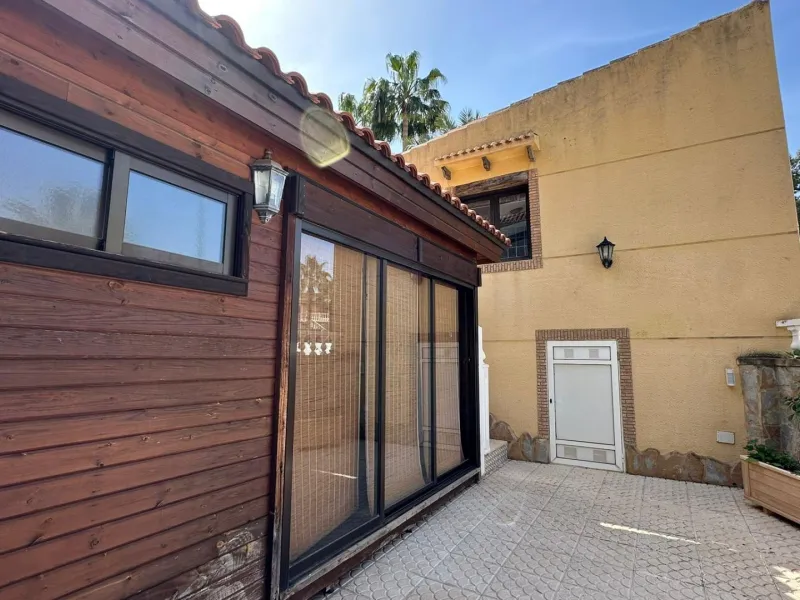 LUXURY DETACHED VILLA WITH PRIVATE POOL IN LOS BALCONES — LARGE PLOT & FULL PRIVACY