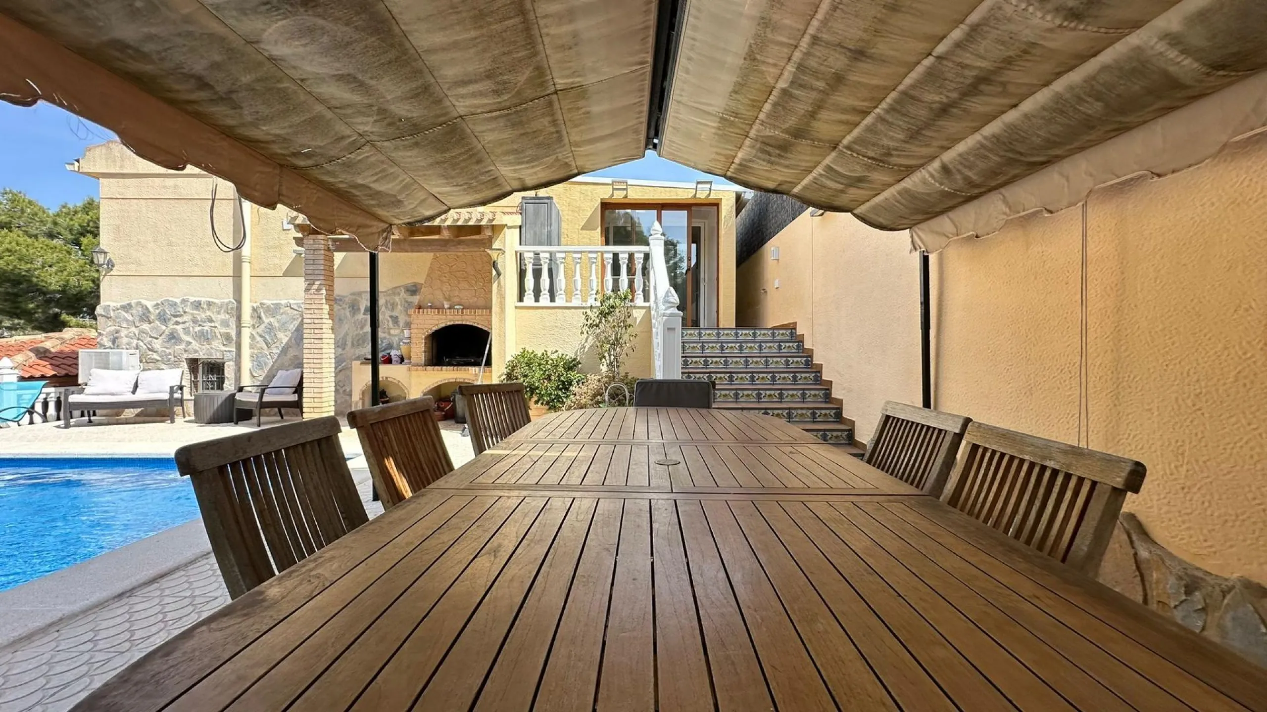LUXURY DETACHED VILLA WITH PRIVATE POOL IN LOS BALCONES — LARGE PLOT & FULL PRIVACY