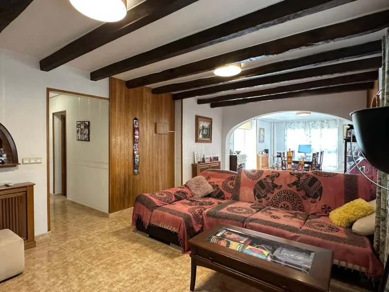 LUXURY DETACHED VILLA WITH PRIVATE POOL IN LOS BALCONES — LARGE PLOT & FULL PRIVACY