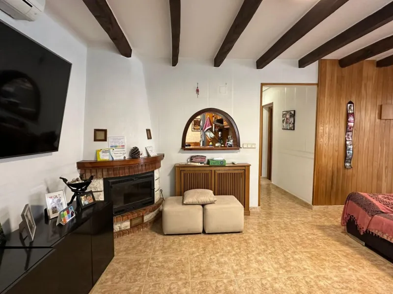 LUXURY DETACHED VILLA WITH PRIVATE POOL IN LOS BALCONES — LARGE PLOT & FULL PRIVACY