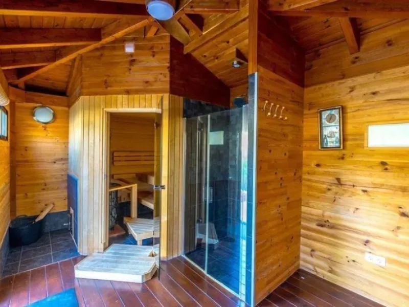 LUXURY DETACHED VILLA WITH PRIVATE POOL IN LOS BALCONES — LARGE PLOT & FULL PRIVACY
