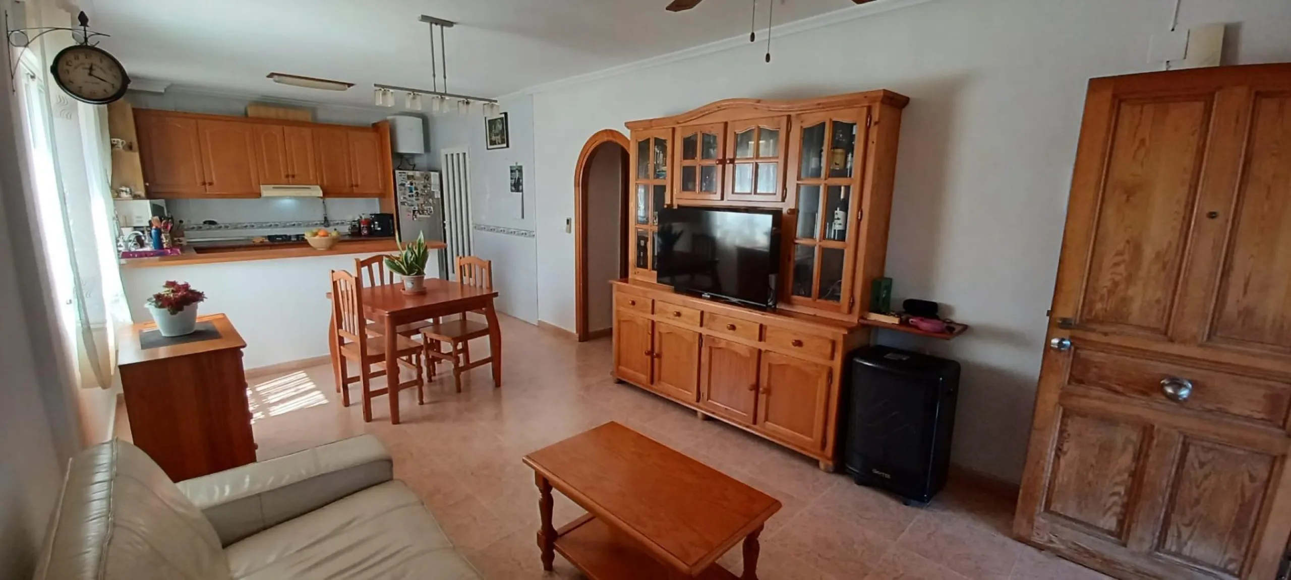 3 BEDROOM, 2 BATHROOM TOWNHOUSE WITH POOL IN ORIHUELA COSTA