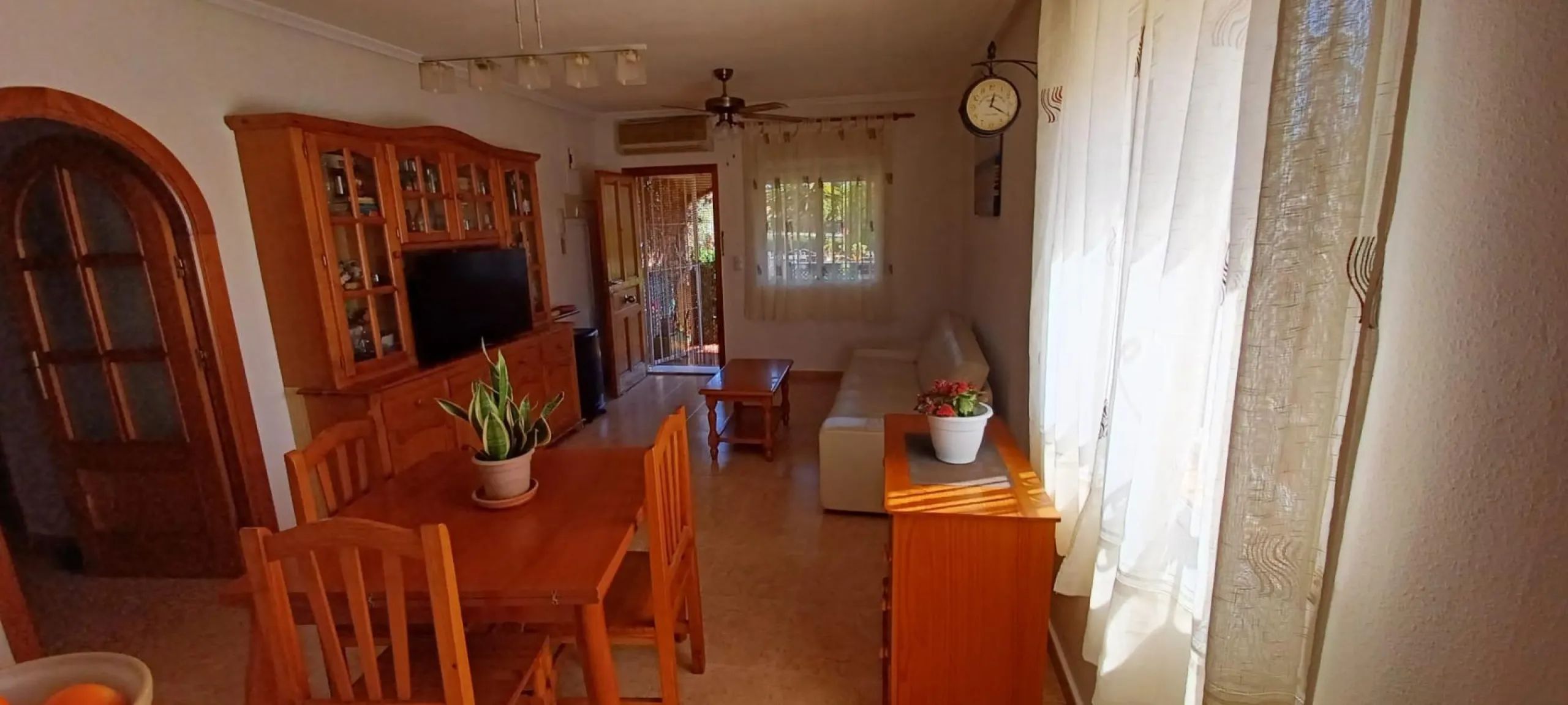 3 BEDROOM, 2 BATHROOM TOWNHOUSE WITH POOL IN ORIHUELA COSTA