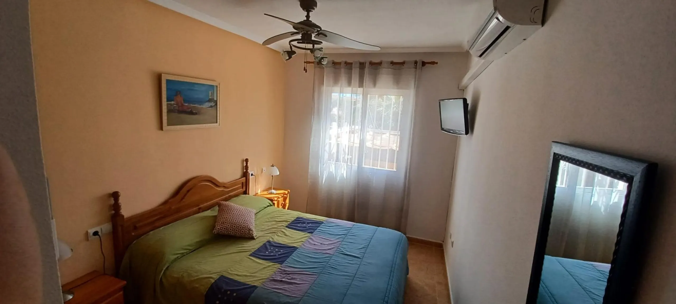 3 BEDROOM, 2 BATHROOM TOWNHOUSE WITH POOL IN ORIHUELA COSTA