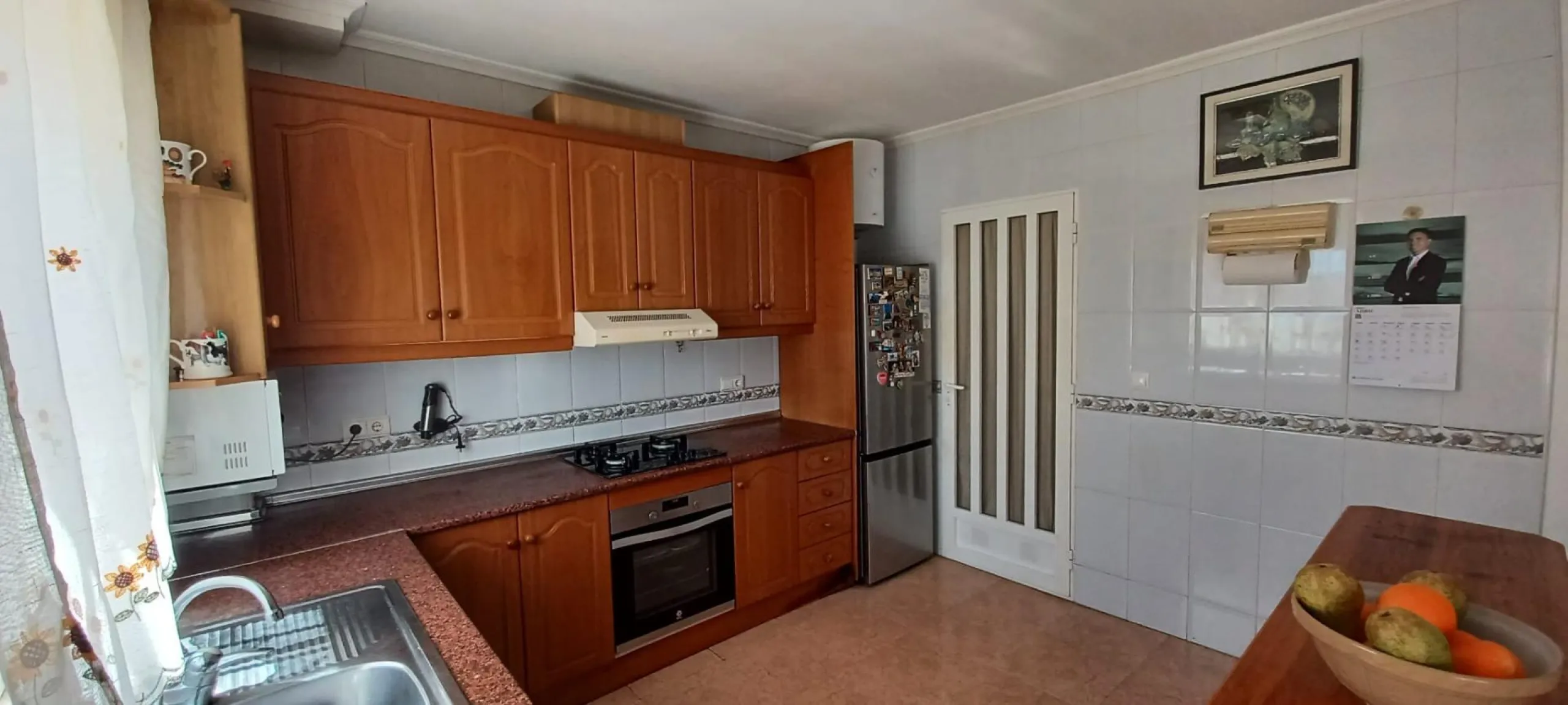3 BEDROOM, 2 BATHROOM TOWNHOUSE WITH POOL IN ORIHUELA COSTA