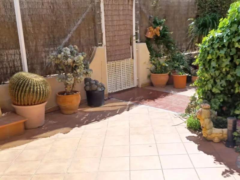 3 BEDROOM, 2 BATHROOM TOWNHOUSE WITH POOL IN ORIHUELA COSTA