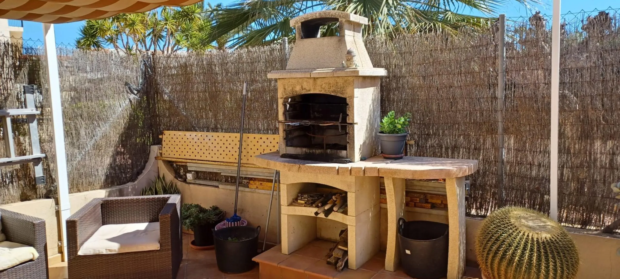 3 BEDROOM, 2 BATHROOM TOWNHOUSE WITH POOL IN ORIHUELA COSTA