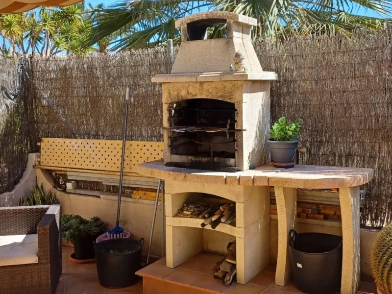 3 BEDROOM, 2 BATHROOM TOWNHOUSE WITH POOL IN ORIHUELA COSTA