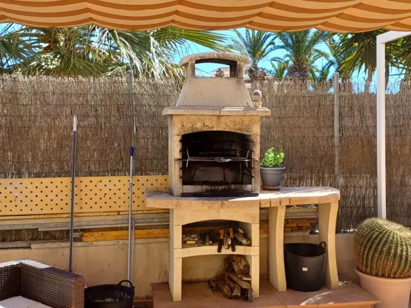 3 BEDROOM, 2 BATHROOM TOWNHOUSE WITH POOL IN ORIHUELA COSTA