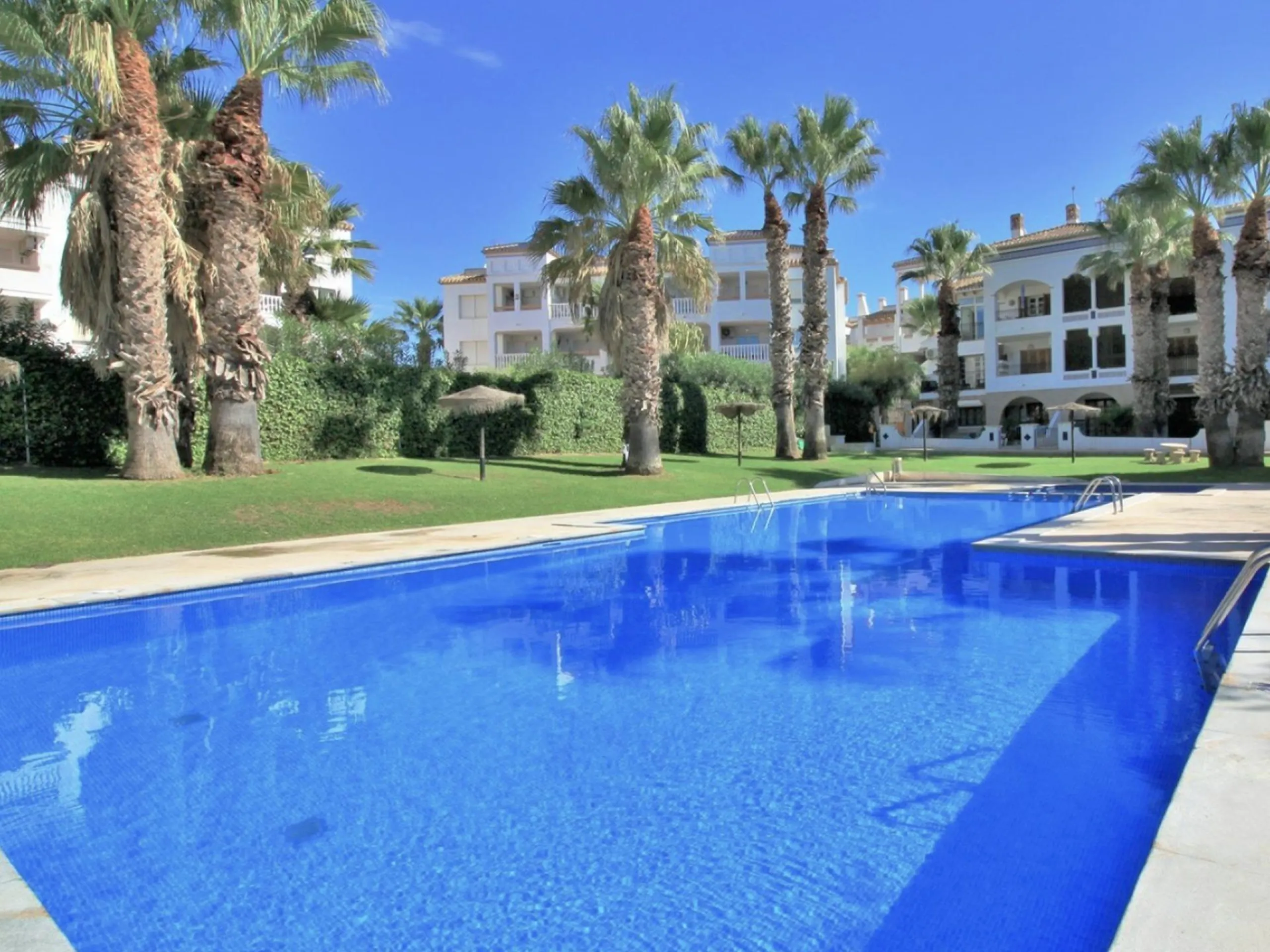 ¡VILLAMARTIN PLAZA! ESPACIOSO APARTAMENTO DE 2 HABITACIONES + PSICINA COMUNITARIA JUNTO AL CAMPO DE GOLF