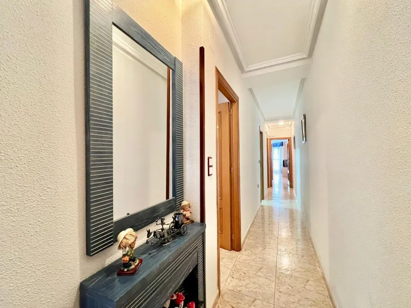 IMPECABLE VIVIENDA DE 2 HABITACIONES + PARKING EN PLENA AVENIDA DE LAS HABANERAS, A TAN SOLO 450m DE LA PLAYA