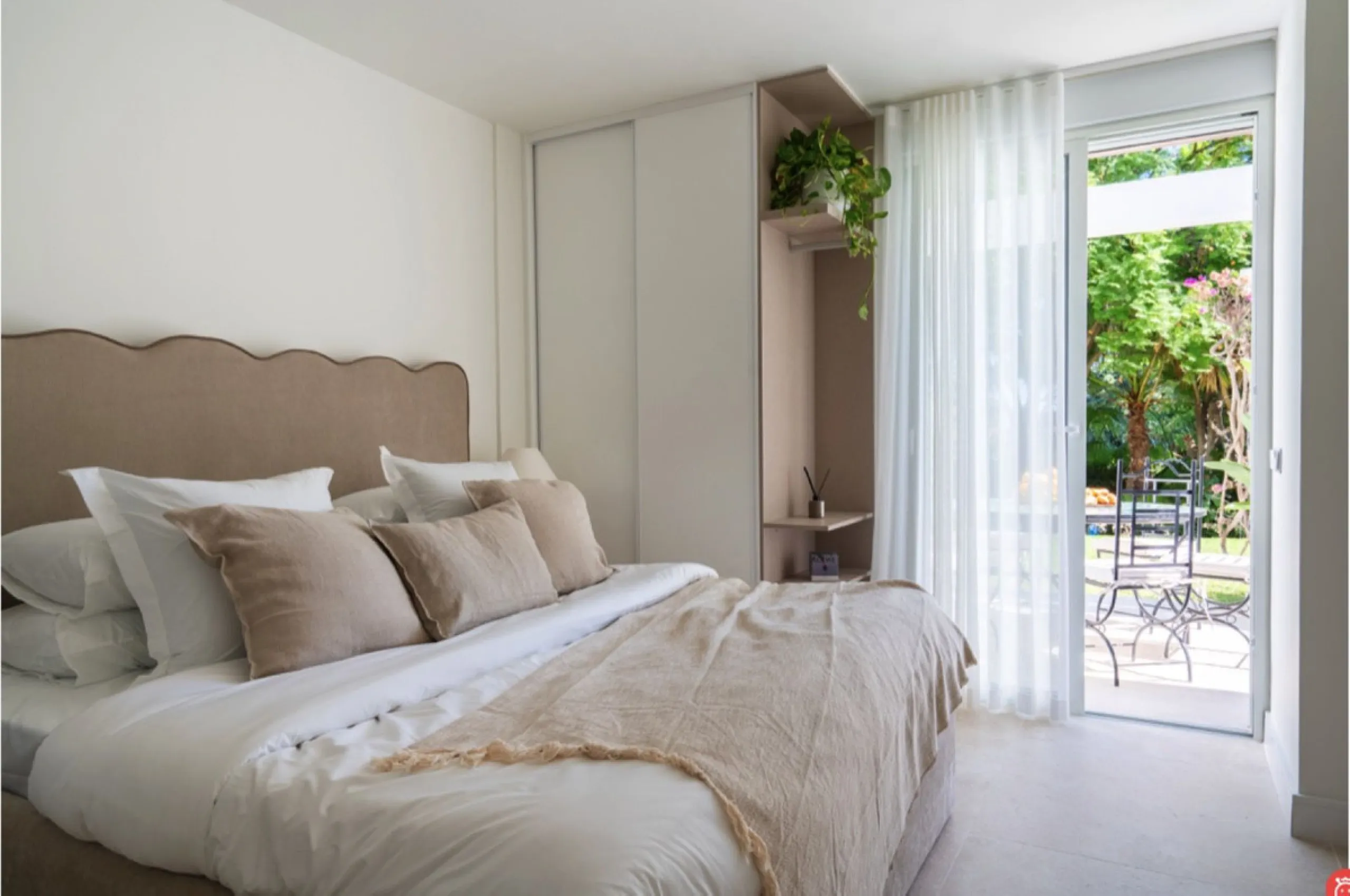 Kürzlich renovierte Erdgeschosswohnung mit 3 Schlafzimmern und individuellen Ausstattungen – La Quinta, Benahavís (Marbella)