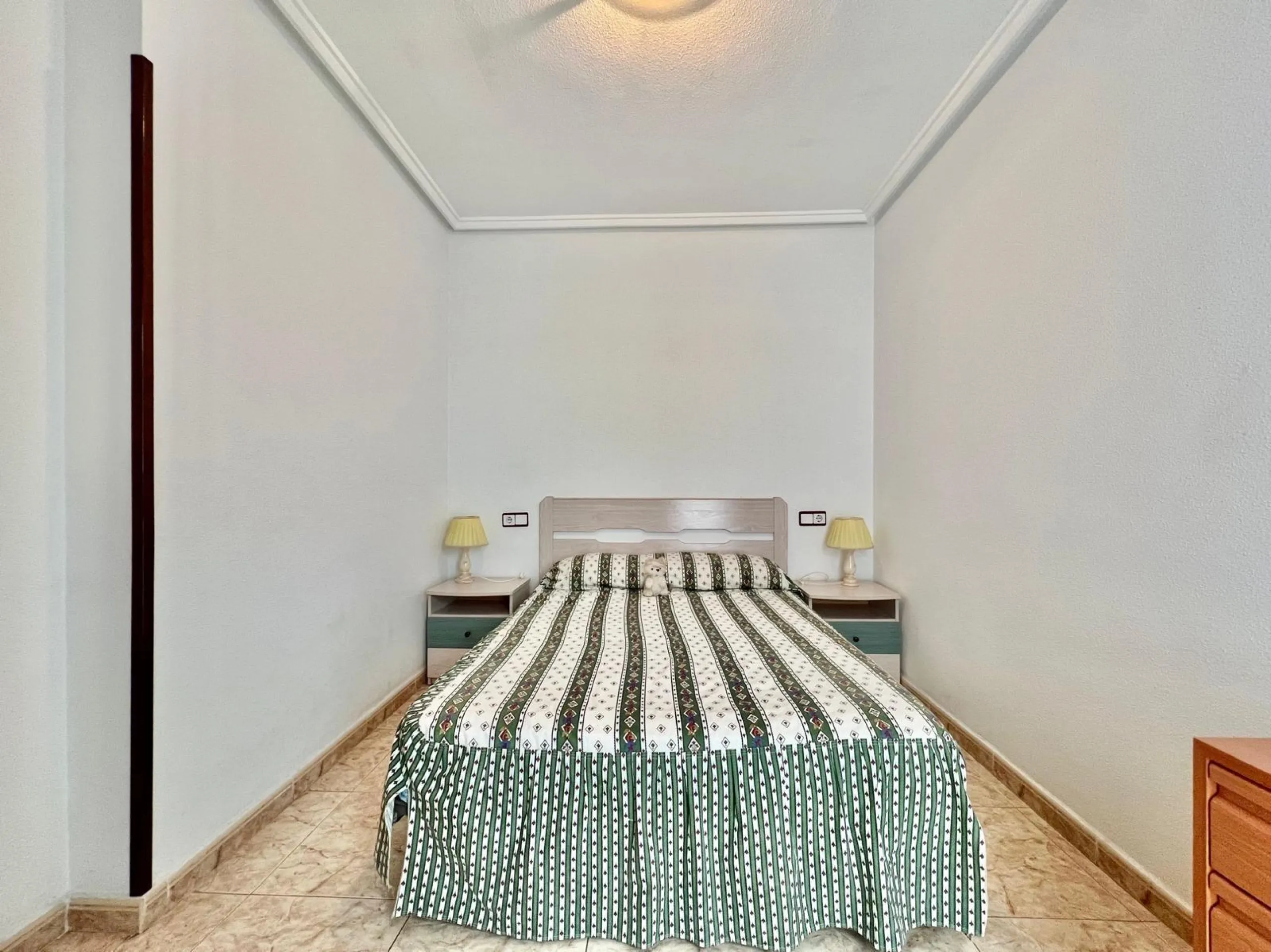 IMPECABLE VIVIENDA DE 2 HABITACIONES + PARKING EN PLENA AVENIDA DE LAS HABANERAS, A TAN SOLO 450m DE LA PLAYA