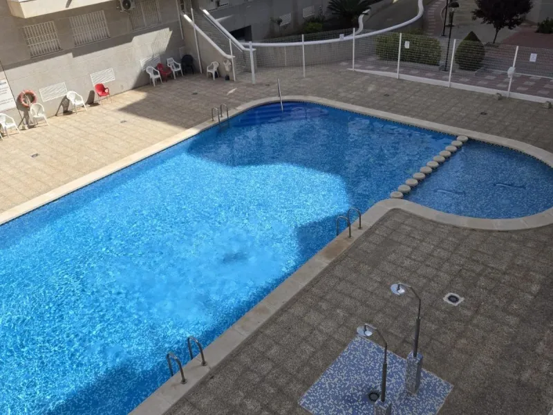 Acogedor Apartamento en Torrevieja, Ideal para Inversión 🌊🏡