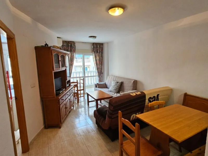 Acogedor Apartamento en Torrevieja, Ideal para Inversión 🌊🏡