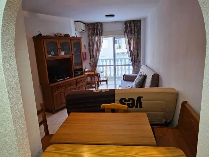 Acogedor Apartamento en Torrevieja, Ideal para Inversión 🌊🏡