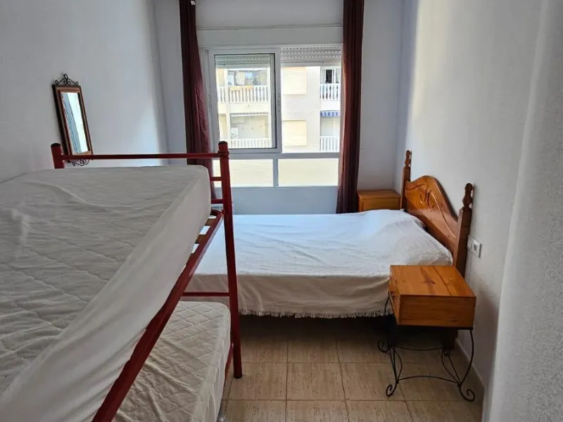Acogedor Apartamento en Torrevieja, Ideal para Inversión 🌊🏡
