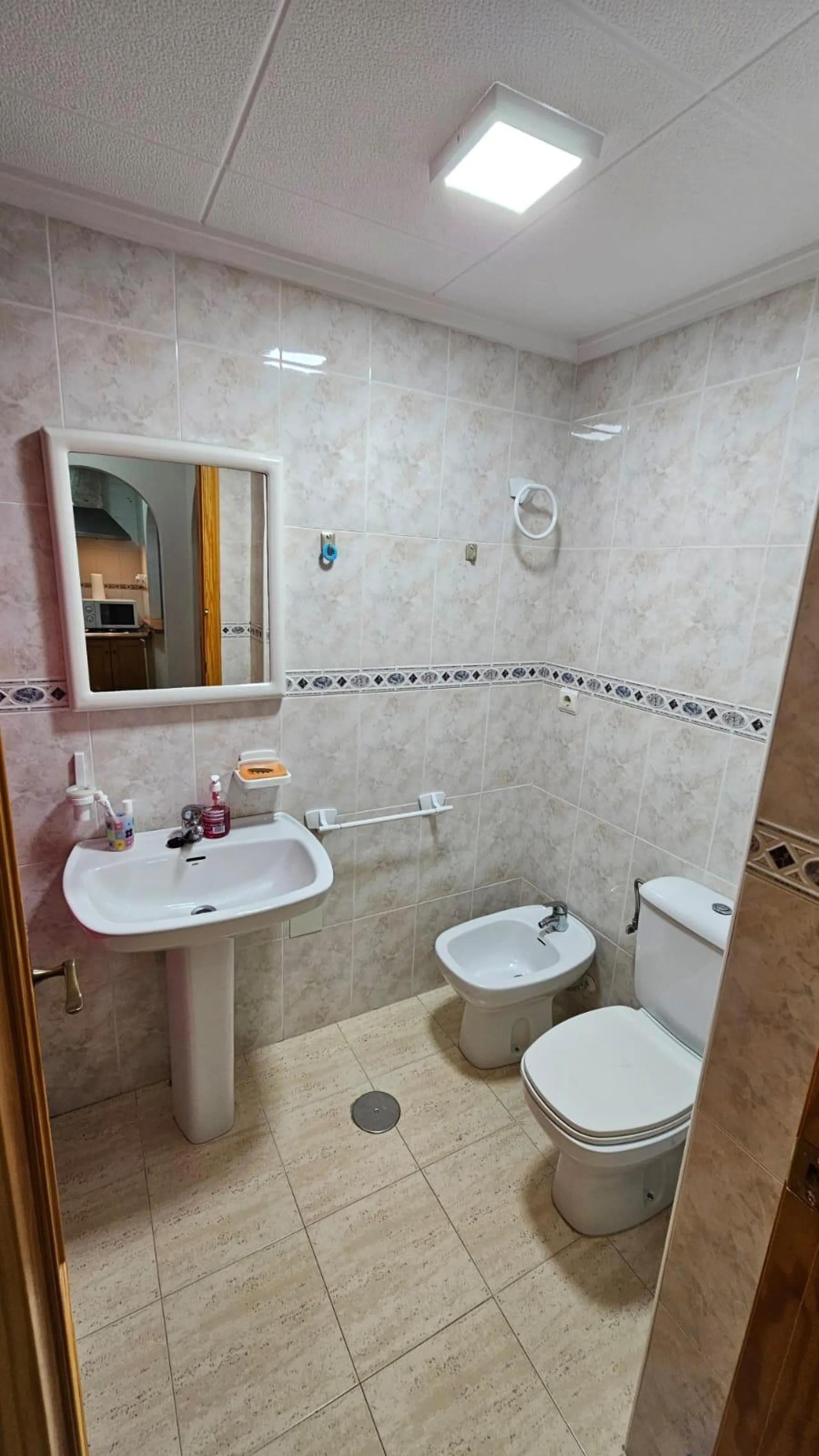 Acogedor Apartamento en Torrevieja, Ideal para Inversión 🌊🏡