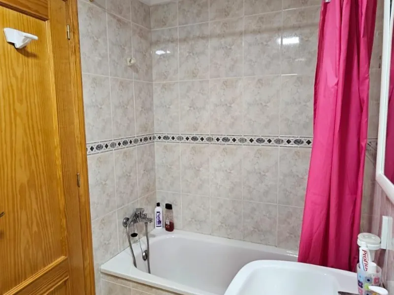 Acogedor Apartamento en Torrevieja, Ideal para Inversión 🌊🏡