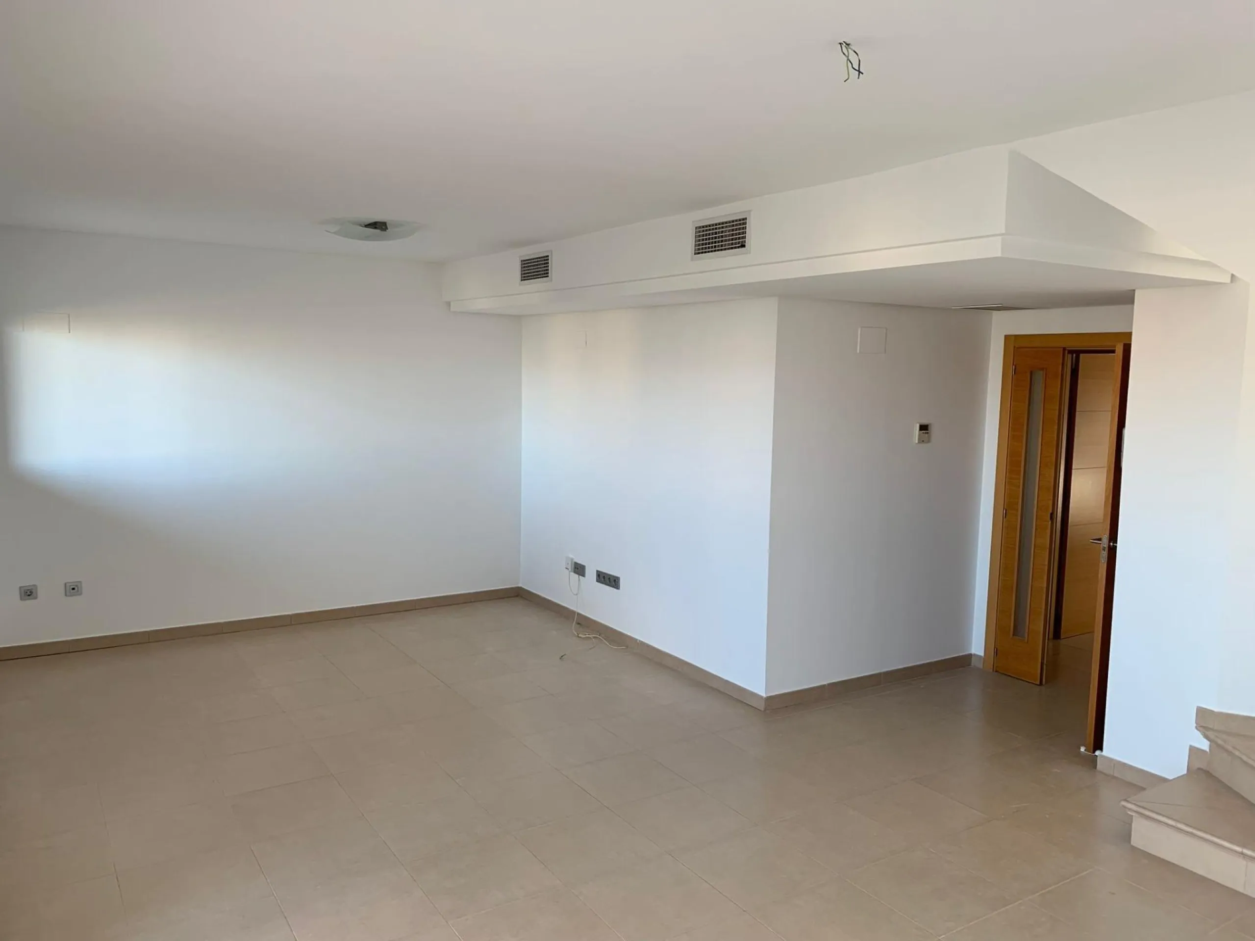 ✨ ÁTICO DE LUJO EN PAU 5 CON SOLÁRIUM PRIVADO Y VISTAS AL CASTILLO ✨