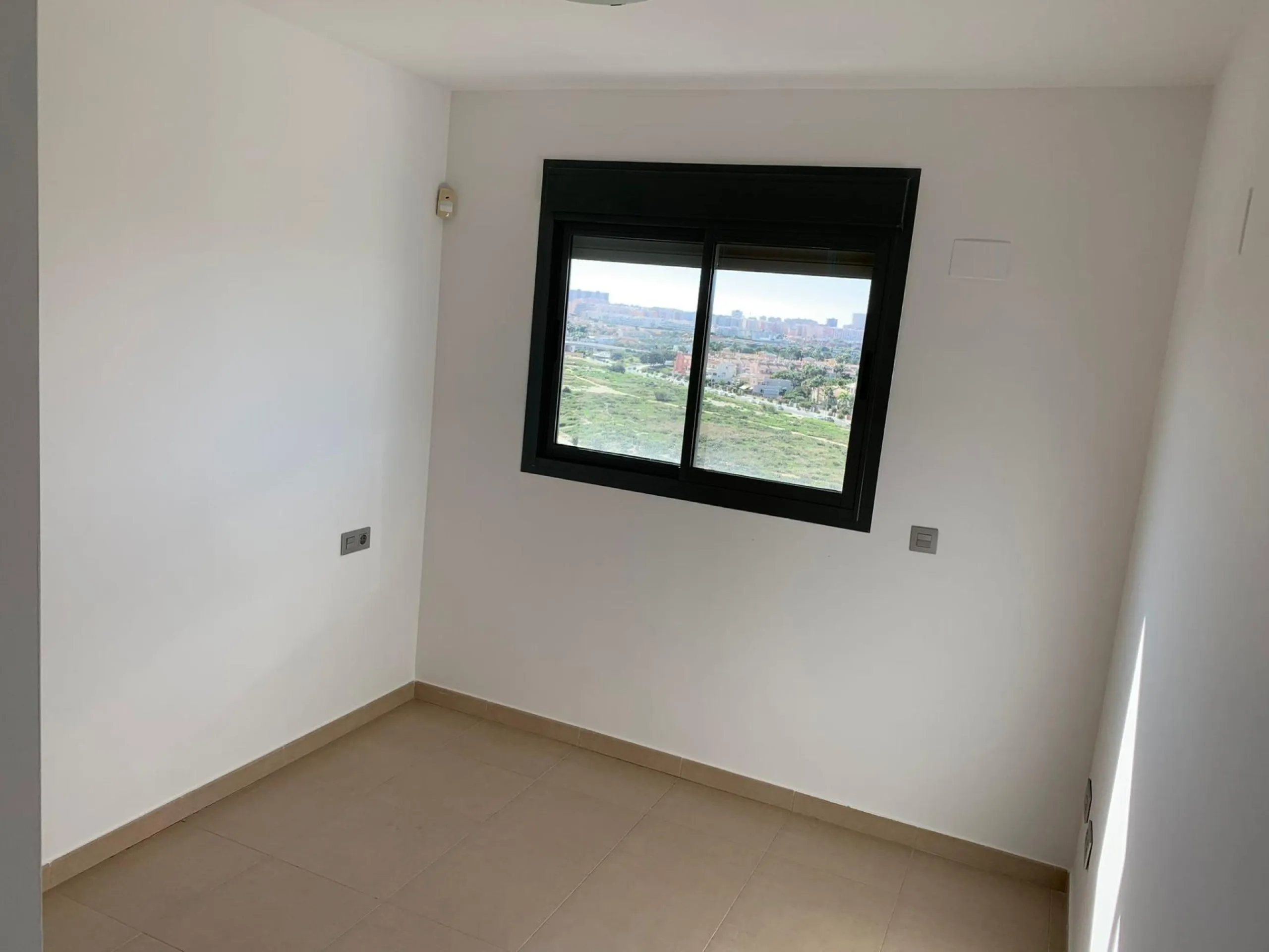 ✨ ÁTICO DE LUJO EN PAU 5 CON SOLÁRIUM PRIVADO Y VISTAS AL CASTILLO ✨