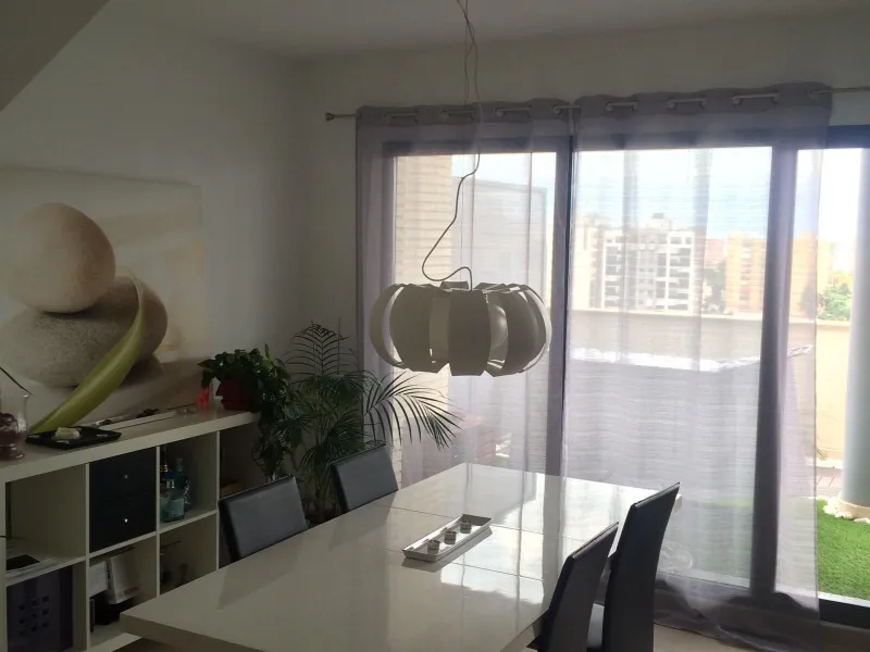 ✨ ÁTICO DE LUJO EN PAU 5 CON SOLÁRIUM PRIVADO Y VISTAS AL CASTILLO ✨